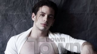 Βαγγέλης Κακουριώτης: Φωτογραφίζεται με σέξι διάθεση &amp; μιλάει ανοιχτά για την προσωπική του ζωή