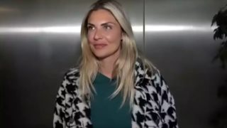 Κρίστη Καθάργια: &quot;Φέρνει την κουβέντα εκεί που θέλει&quot;