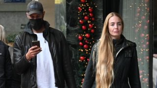 H Αντωνία Καλλιμούκου σε σπάνια καθημερινά στιγμιότυπα με τον σύζυγό της