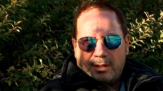 Βασίλης Γκουρούσης: &quot;Η Τέτα Καμπουρέλη πρέπει να προσέχει ποιους ανθρώπους βάζει στο σπίτι μας&quot;