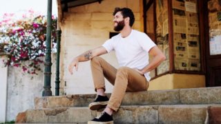 Summer 2023: Αυτά είναι τα παπούτσια που χρειάζεται να έχεις μαζί σου στις διακοπές