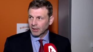 Απόστολος Γκλέτσος: «Είμαστε ρατσιστές από ανασφάλεια»