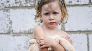 MamaPost by the Mamagers: «"Αν δεν φας θα σε πάρει ο παλιατζής" – είναι δυνατόν να λέγονται αυτά ακόμα;»
