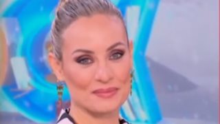 Ελεονώρα Μελέτη: "Εγώ με τη Μαίρη Συνατσάκη έχω ένα προσωπικό θέμα το οποίο έχει ξεκινήσει από την ίδια"