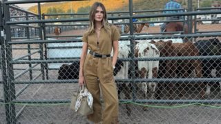 Αμαλία Κωστοπούλου | Το vintage σερβίτσιο της, θυμίζει Χριστούγεννα στο σπίτι της γιαγιάς