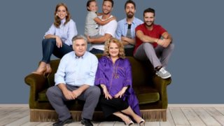 Κάνε Γονείς Να Δεις Καλό: Ποιος θα διάσημος ηθοποιός μπαίνει στη σειρά; Ποιος είναι ο ρόλος- κλειδί; Μπήκαμε στα γυρίσματα!