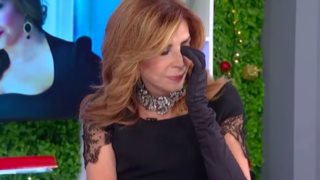 "Λύγισε" η Μιμή Ντενίση στο "Πρωίαν σε είδον": Με κάνατε και δάκρυσα