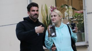 Η Ιωάννα Τούνη σε χαλαρές στιγμές με τον Δημήτρη Αλεξάνδρου στον όγδοο μήνα της εγκυμοσύνης της