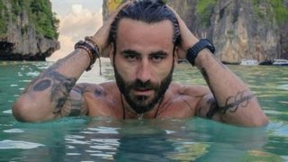 Γιώργος Μαυρίδης: H sexy φωτογραφία με μαγιό κατά τη διάρκεια των διακοπών του στην Κρήτη