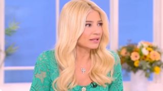 Φαίη Σκορδά για Έλενα Παπαρίζου: "Δεν έχω την άδεια να το μεταφέρω αλλά θα το κάνω"