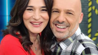 Μαρία Ναυπλιώτου: Κι όμως! Πήγε στον Μουτσινά και άρχισε να τυλίγει... σουβλάκια