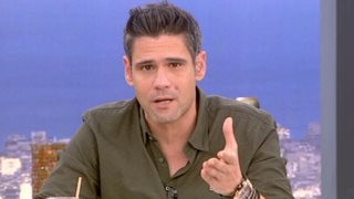 "Συμφωνώ απόλυτα με τον Δημήτρη Ουγγαρέζο. Άμα με χαλάς, επί τόπου block"