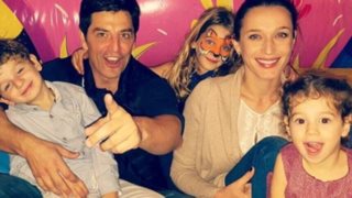 Σάκης Ρουβάς - Κάτια Ζυγούλη: Η τρυφερή φωτογραφία με τα τρία παιδιά τους