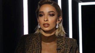 Ελένη Φουρέιρα: Με ξανθά μαλλιά και αποκαλυπτικό ντεκολτέ στο «The Final Four»
