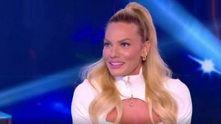 Η Ιωάννα Μαλέσκου μιμείται τη Δανάη Μπάρκα στο &quot;Καλό Μεσημεράκι&quot;