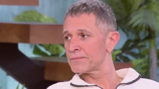 Αιμίλιος Χειλάκης: "Είμαι ψηφοφόρος του Αλέξη Τσίπρα κι εκείνος είναι θεατής μου"