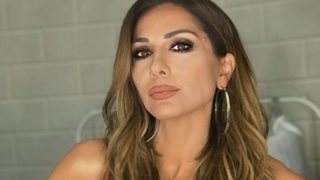 Δέσποινα Βανδή: Σπάει τον πιο γνωστό στιλιστικό κανόνα και κάνει μία από τις καλύτερες εμφανίσεις της στο J2US
