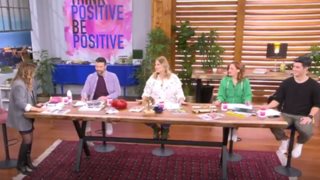 Καλύτερα δε Γίνεται | Επέστρεψαν στο πλατό οι συνεργάτες της Ναταλίας Γερμανού!