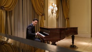 Ο "Maestro" και ο Χριστόφορος Παπακαλιάτης έρχεται τον Οκτώβριο στο Mega