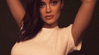 Kylie Jenner: Είναι ερωτευμένη με την κόρη της και το απέδειξε ξανά με μία φωτογραφία!