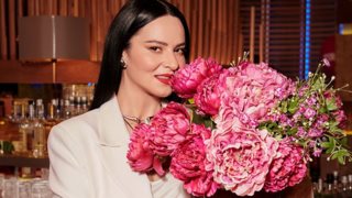 Η Ζενεβιέβ Μαζαρί με το look που θα αντιγράψουμε σίγουρα μέσα στη σεζόν