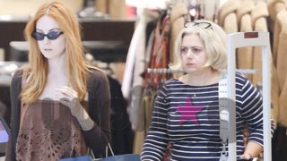 Τάμτα Μαστοράκη: Για ψώνια με την μητέρα της! Όλες οι φωτογραφίες