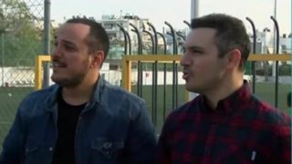 Κώστας Δόξας - Άκης Δείξιμος: Ο λόγος που έχουν διαφορετικά επίθετα &amp; η συγγένεια με τον Αντώνη Βαρδή