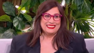 Η Σμάρω Σωτηράκη αναλύει στην &quot;Ελένη&quot; τις ερωτικές προβλέψεις για το 2024