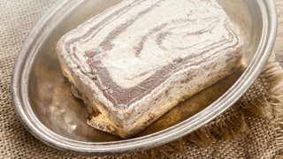 ΣΥΝΤΑΓΗ: Λαχταριστό Παγωτό Σοκολάτα- Πορτοκάλι: Φτιάξε σπιτικό παγωτό χωρίς ζάχαρη σε 5 λεπτά!