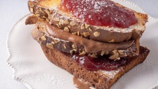 Συνταγή: Σοκολατένιο Club Sandwich: Ένα διαφορετικό κλαμπ σάντουιτς που ξεχειλίζει σοκολάτα