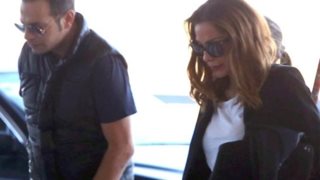 Δέσποινα Βανδή- Ντέμης Νικολαΐδης: Με τα παιδιά τους στο αεροδρόμιο: Φωτογραφίες