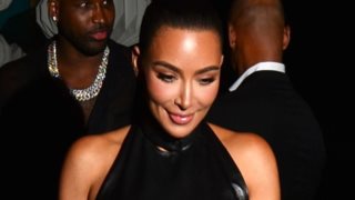 Hollywood Report | H Kim Kardashian στο Μαϊάμι &amp; η Emily Ratajkowski στη ΝΥ