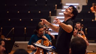 Aide-mémoire | Η επιστροφή του Παπακαλιάτη, ο ντεμέκ τρίτος κύκλος &amp; ο... αγνοούμενος Μικρούτσικος