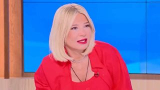 Φαίη Σκορδά: "Είναι ανησυχητικό! Δεν πάω καλά"