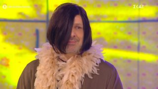 Ο Νίκος Μουτσινάς &amp; η Βάνια τα έδωσαν όλα στο πρώτο επεισόδιο της "Λάμψης" για τη νέα χρονιά