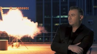 Αντώνης Ρέμος: Το νέο video clip για τα «Σπασμένα Κομμάτια της Καρδιάς» μόλις κυκλοφόρησε!