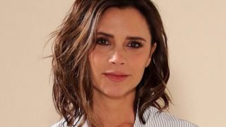 Victoria Beckham: Γιατί φοράει πάντα τα γυαλιά ηλίου της;

