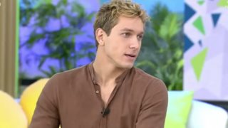 Ο Έντουαρντ Στεργίου έκανε την αποκάλυψη: Είναι ελεύθερος;