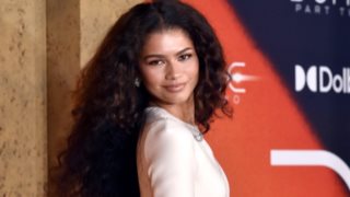 Το look της Zendaya που αποτίνει φόρο τιμής στην Cher