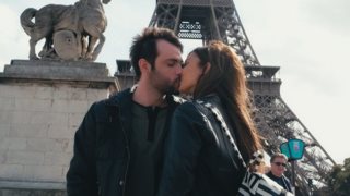 To Τατουάζ: Ο κούκλος γιος διάσημου τραγουδιστή μπαίνει στη σειρά του Alpha! Μάθε ποιος είναι...