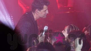 Σάκης Ρουβάς: Το φιλί στην Κάτια Ζυγούλη πάνω στην σκηνή