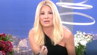 Έξαλλη η Φαίη Σκορδά: &quot;Πόσο ψεύτικοι είμαστε όλοι μας;&quot; - Ξέσπασε και ο Γιώργος Λιάγκας
