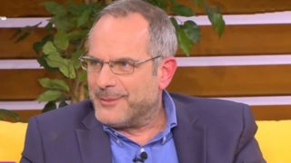 Ο Κωνσταντίνος Ζούλας σε μια πρόταση on air στη Ναταλία Γερμανού