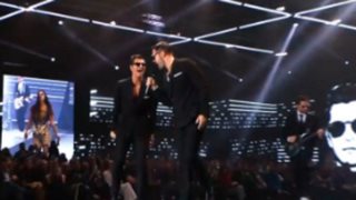 Σάκης Ρουβάς - Κωνσταντίνος Αργυρός | Ξεσήκωσαν το κοινό του "Μadwalk 2022" με το νέο τους ντουέτο