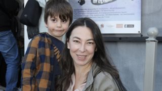 Αλίκη Κατσαβού: "Ο Κώστας Βουτσάς μου έλεγε από την αρχή να παντρευτούμε. Εγώ του έλεγα "αν μείνω έγκυος ναι""