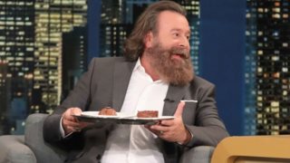 Κωστής Σαββιδάκης: Ο παππάς από τις «Άγριες Μέλισσες» αποκαλύπτεται! Η «μάχη» με τα κιλά &amp; το σοβαρό πρόβλημα υγείας που αντιμετώπισε