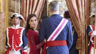 Γιατί ο βασιλιάς Felipe και η βασίλισσα Letizia αρνούνται το φαγητό από αγνώστους;