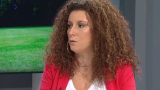 Κατερίνα Βρανά: "Εμείς έχουμε σωματικές βλάβες, την αναπηρία τη δημιουργεί η ανεπάρκεια του κράτους να μας λάβει στα υπόψιν του"