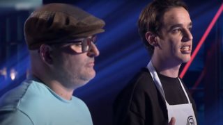 MasterChef | Καβγάς άνευ ορίων μπροστά στους κριτές – Ο Δημήτρης και ο Βασίλης έβγαλαν τα "μαχαίρια"
