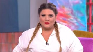 Η Δανάη Μπάρκα &quot;καρφώνει&quot; τον Ηλία Ψινάκη για τις δηλώσεις του για τη Μαρίζα Ρίζου: &quot;Το ότι κάποιος &#39;είναι έτσι&#39; είναι λίγο δικαιολογία όταν γίνεται δημόσια...&quot;